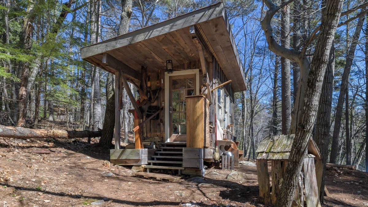 Canterbury Cabin | Official Tiny Earth Cabin: Cozy, 2-Night Minimum, Woods & Wildlife