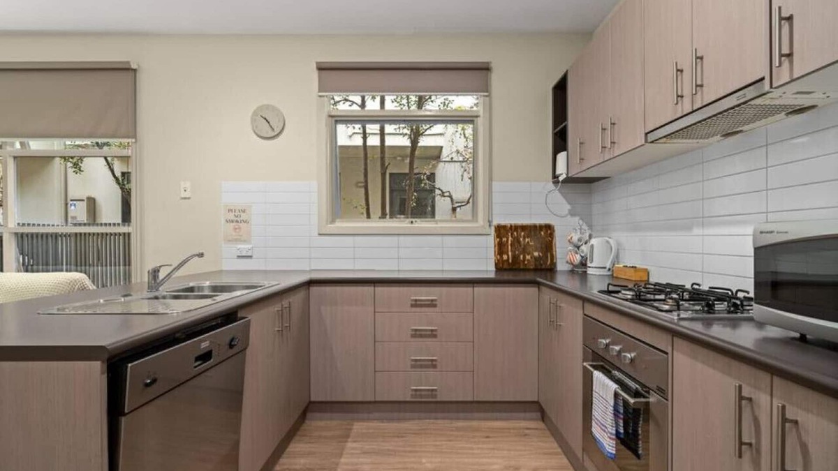Shepparton South Apartment | Offroad Apartment 4 opposite Lake Victoria