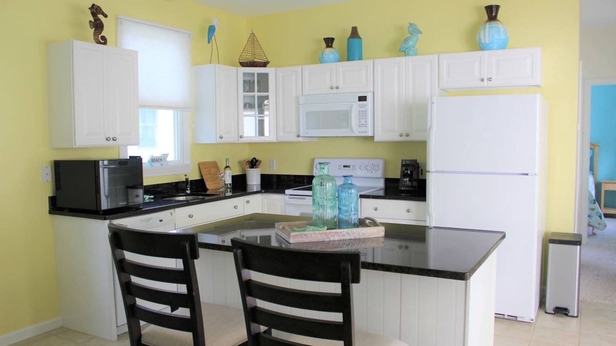 Summer Village Cottage | Ogunquit Beach Cottage With Resort Amenities