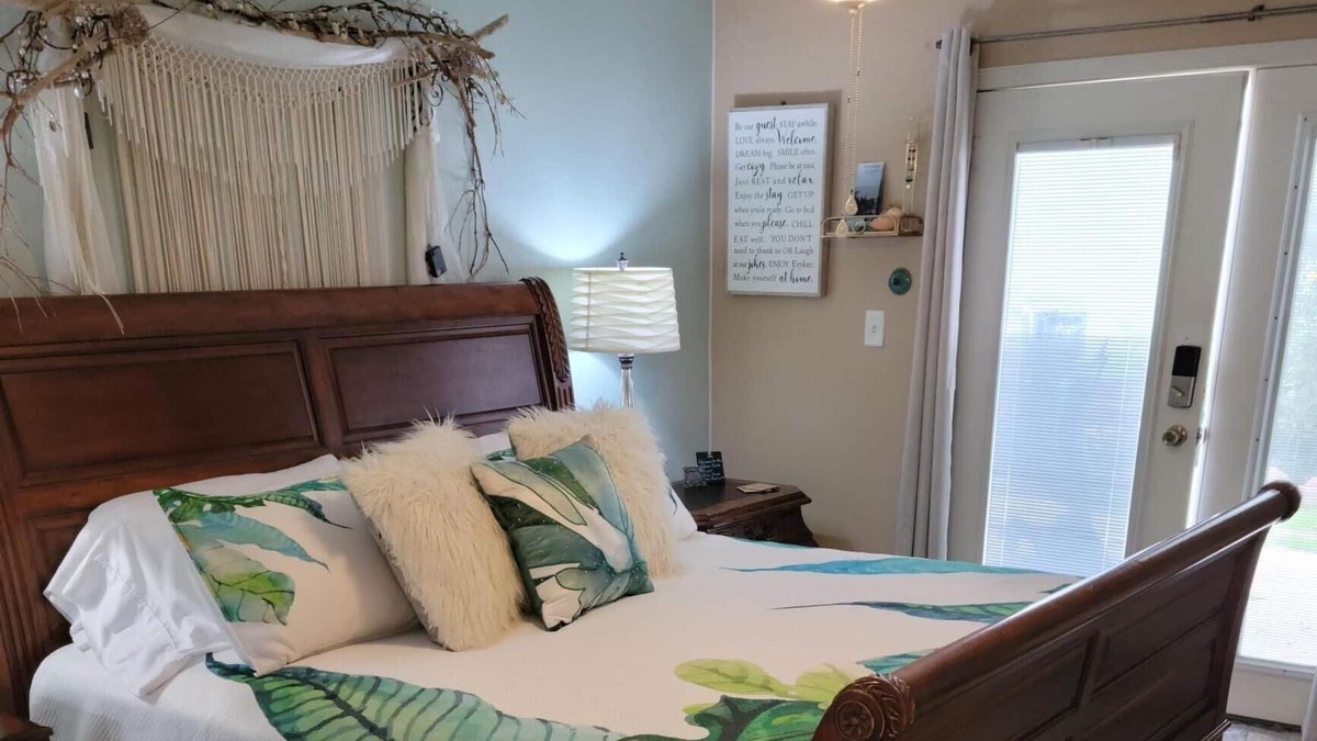 Bacliff House | Ohana House Family Getaway