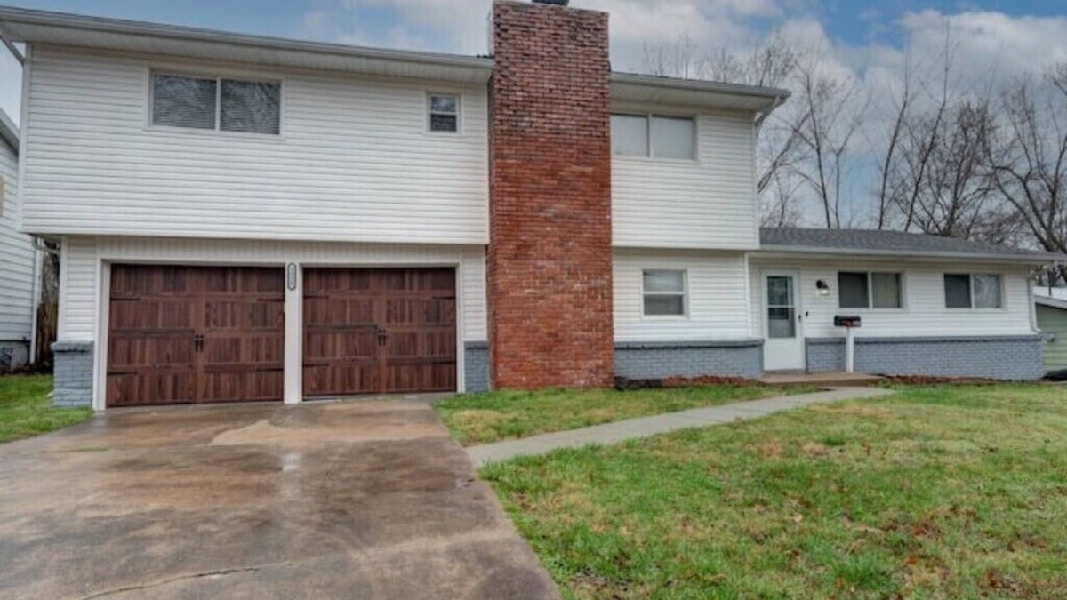 Southeast Springfield House | OHHHH Soo Cozy Large & In Charge 4 bedroom homen