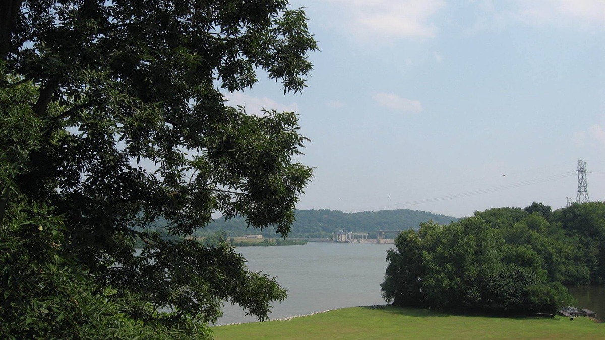 Reedsville House | Ohio River Guest House
