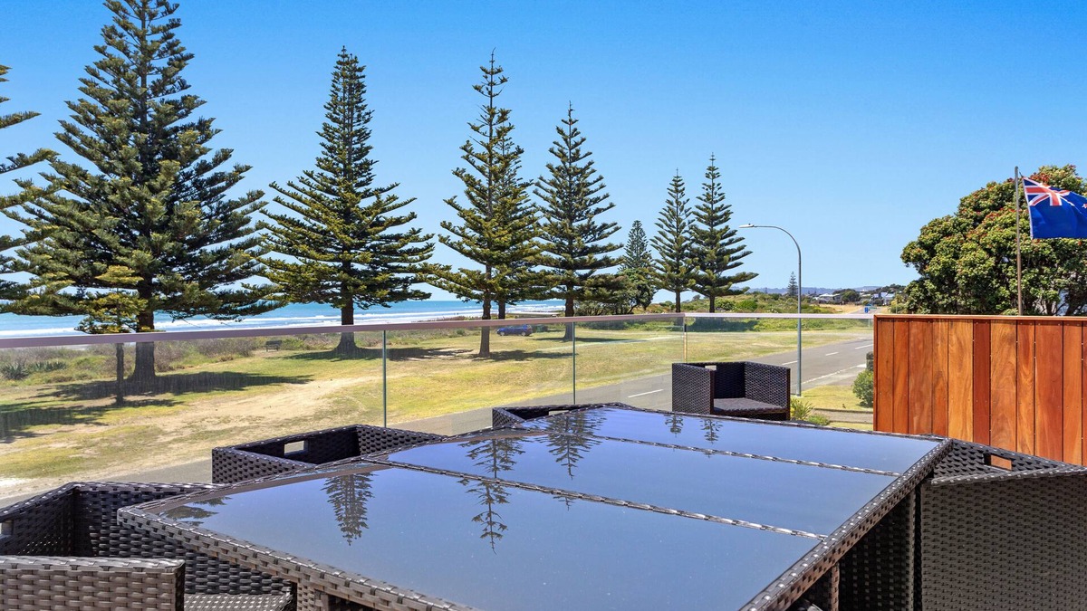 Ohope House | Ohope Beachside Retreat - Ohope Holiday Home