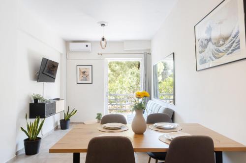 Elefsina Apartment | Oikía - Refined City Living