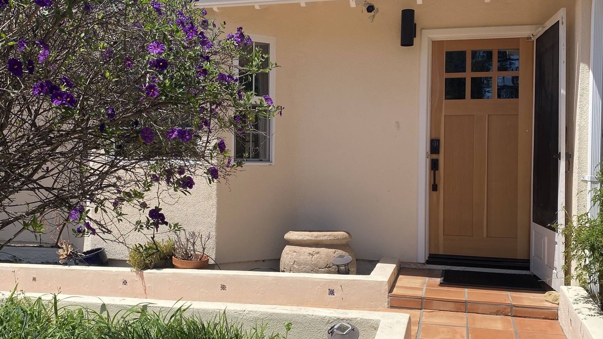 Ojai House | Ojai Vallerio Cottage: Peaceful Ojai Retreat with lovely grounds and garden