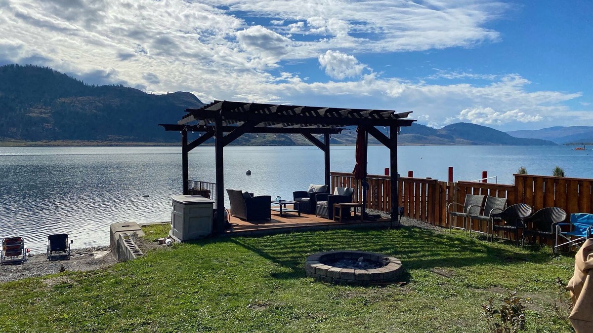 Vernon House | Okanagan Lakefront RV w/boat launch in residential/seasonal community.