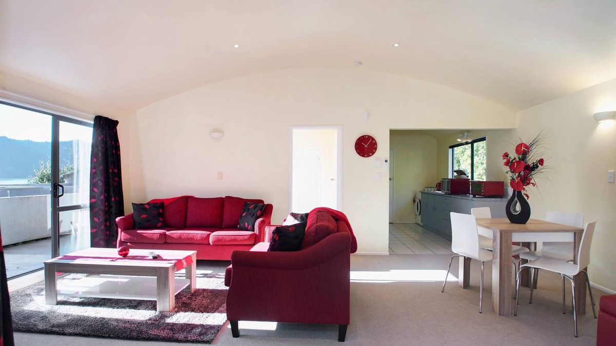 Lake Okareka Apartment | Okareka Escape | Cute Apartment with Lake Views