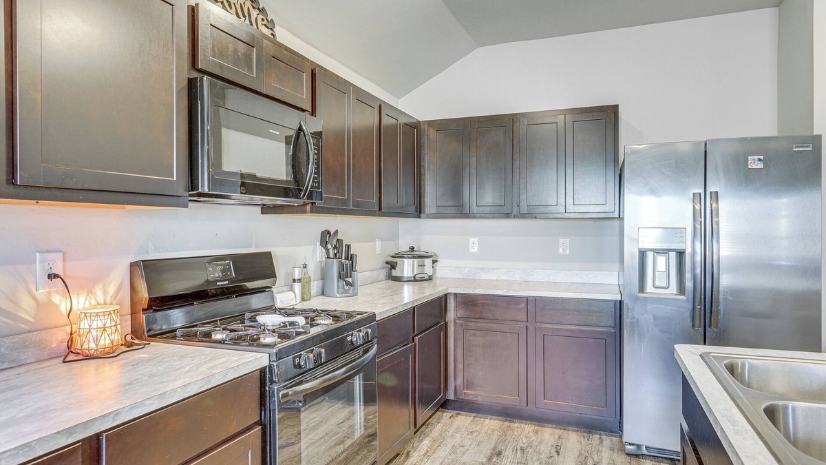 Yukon House | OKC Area Home: 22 Mi to Downtown