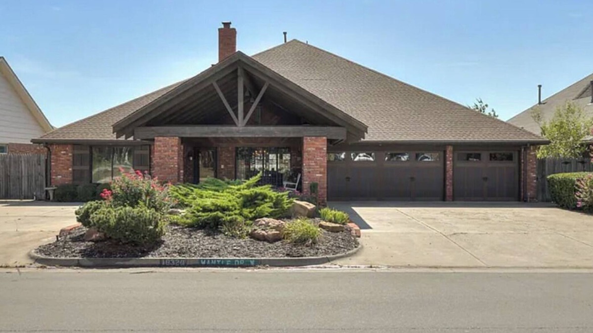 Oklahoma City House | OKC THUNDER, OKC Concerts, OKC Everything with a family sized relaxing retreat