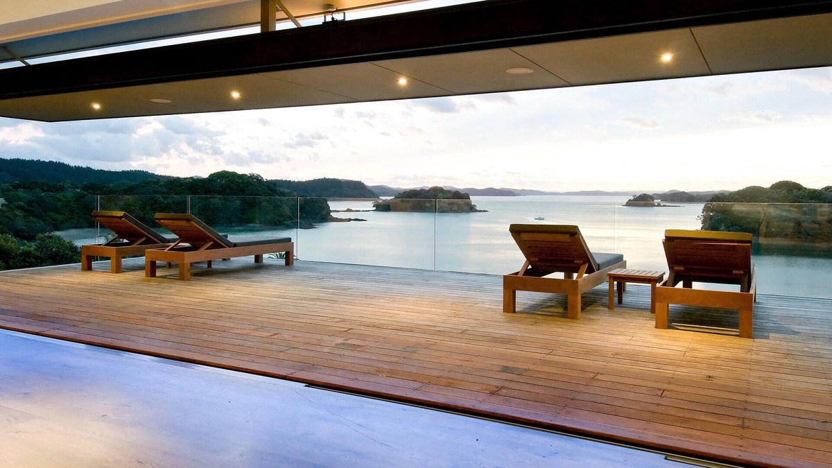Rawhiti House | Oke Beach House - Rawhiti Luxury