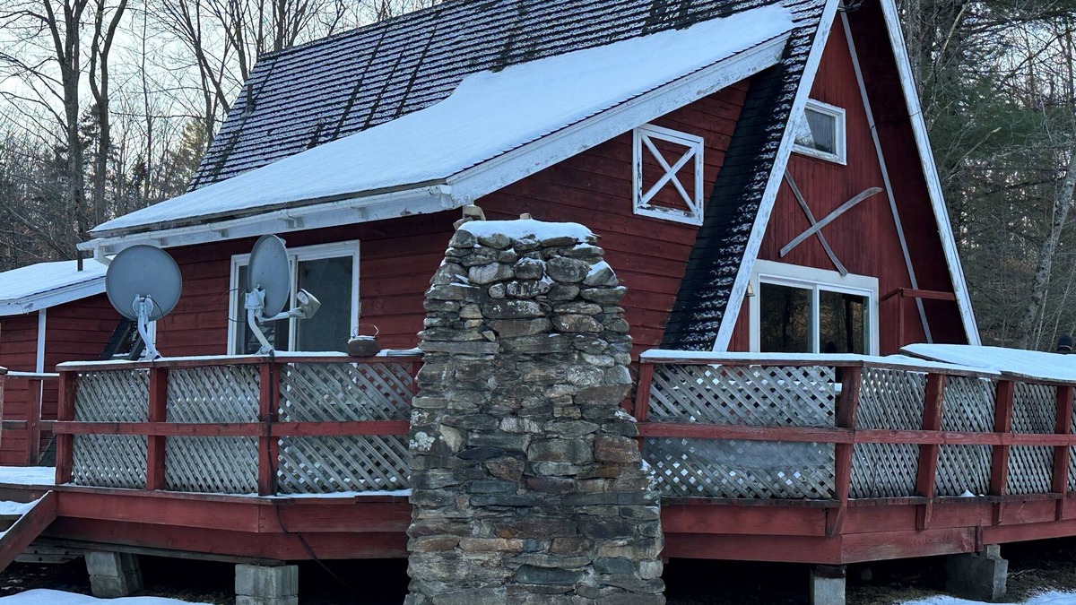 Mount Holly Ski Chalet | Okemo tickets and cozy A Frame home on private 103 private acres