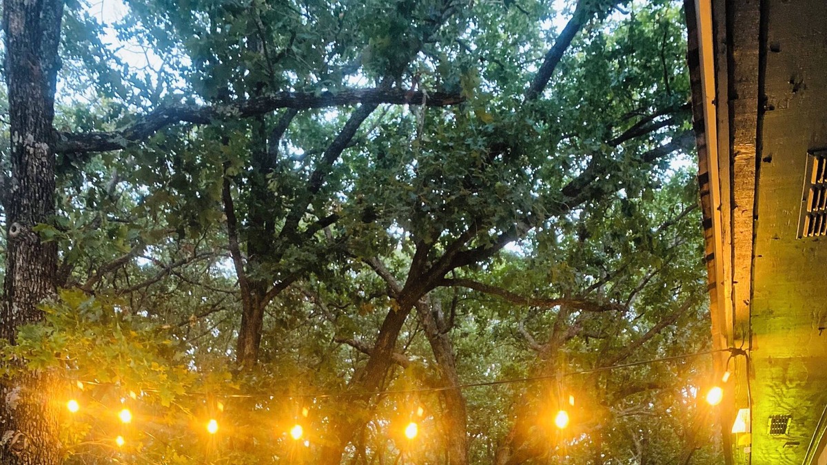 Okmulgee House | Okmulgee Lake house! Oasis in the Oaks, relax by the tranquil waters!