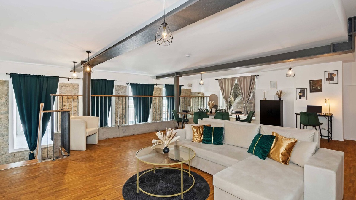 Kitzingen Apartment | Old brewery with flair: Old town | free parking lot | coffee | SMART TV | WiFi