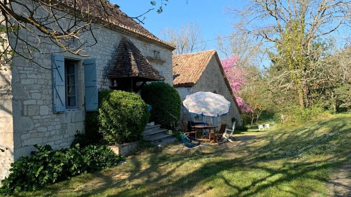 Lascabanes House | Old character farm on the way to Santiago de Compostela