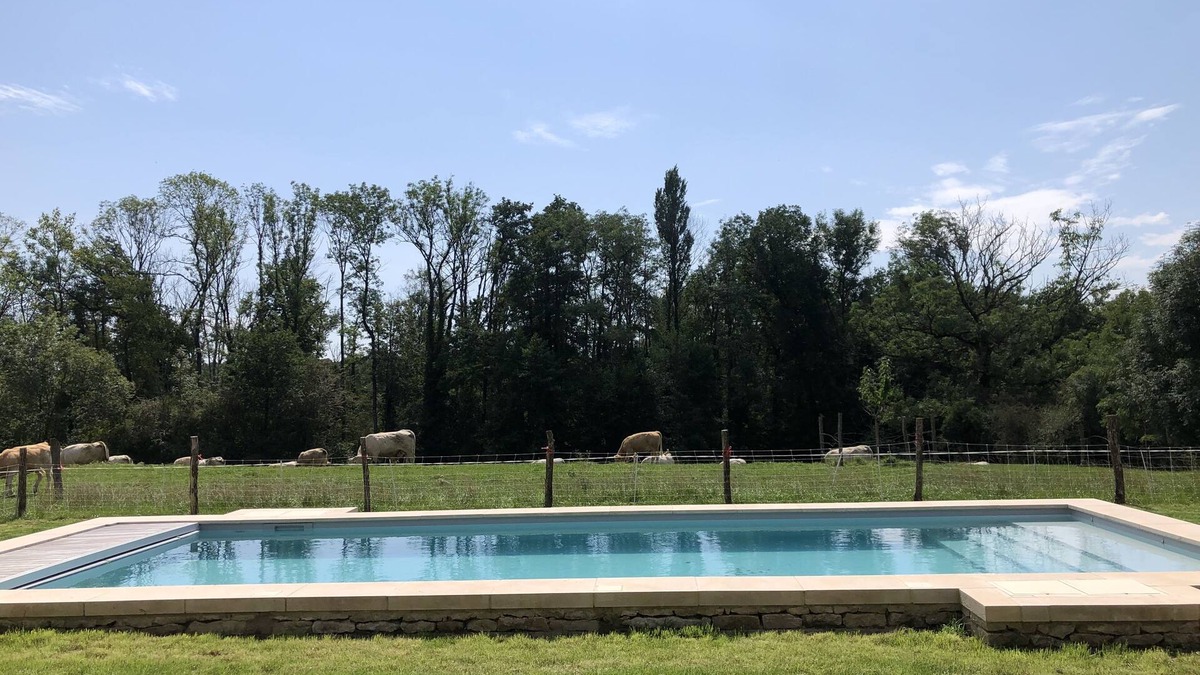 Morizecourt House | Old converted wine press, swimming pool, bucolic, ideal for 2 families