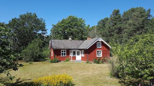 Lidkoping Municipality House | Old Cottage