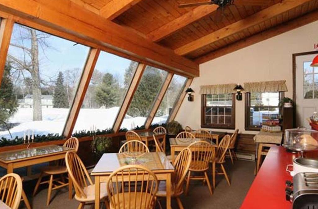Intervale Hotel | Old Field House