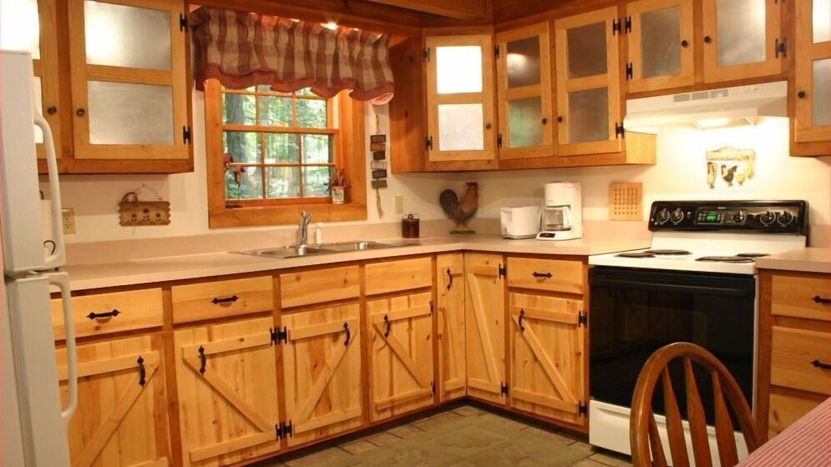 Nashville Cabin | "Old Hickory" - Rustic and Charming Cabin, Close to Nashville. Couples Getaway