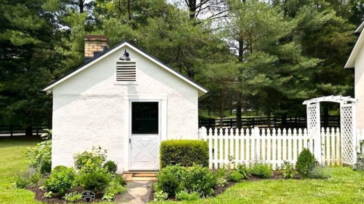 The Plains House | Old Historic Charm on a Lovely 66 acre Farm