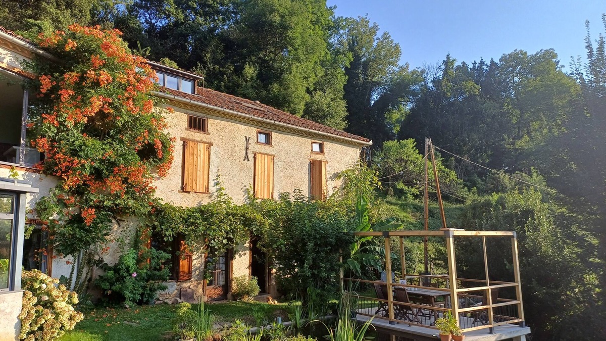 Esplas de Serou House | Old house