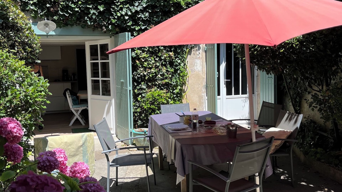 Saint-Martin-de-Re House | Old house in the historic center of St Martin - 3 bedrooms - maison Gangloff