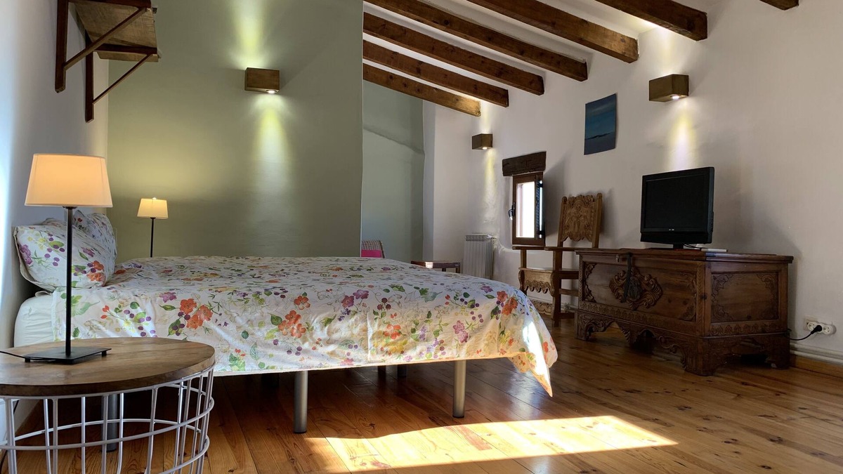 Zafra de Zancara Cottage | Old House of Pedro Chicote (El Sal Sal) for 6/7personas