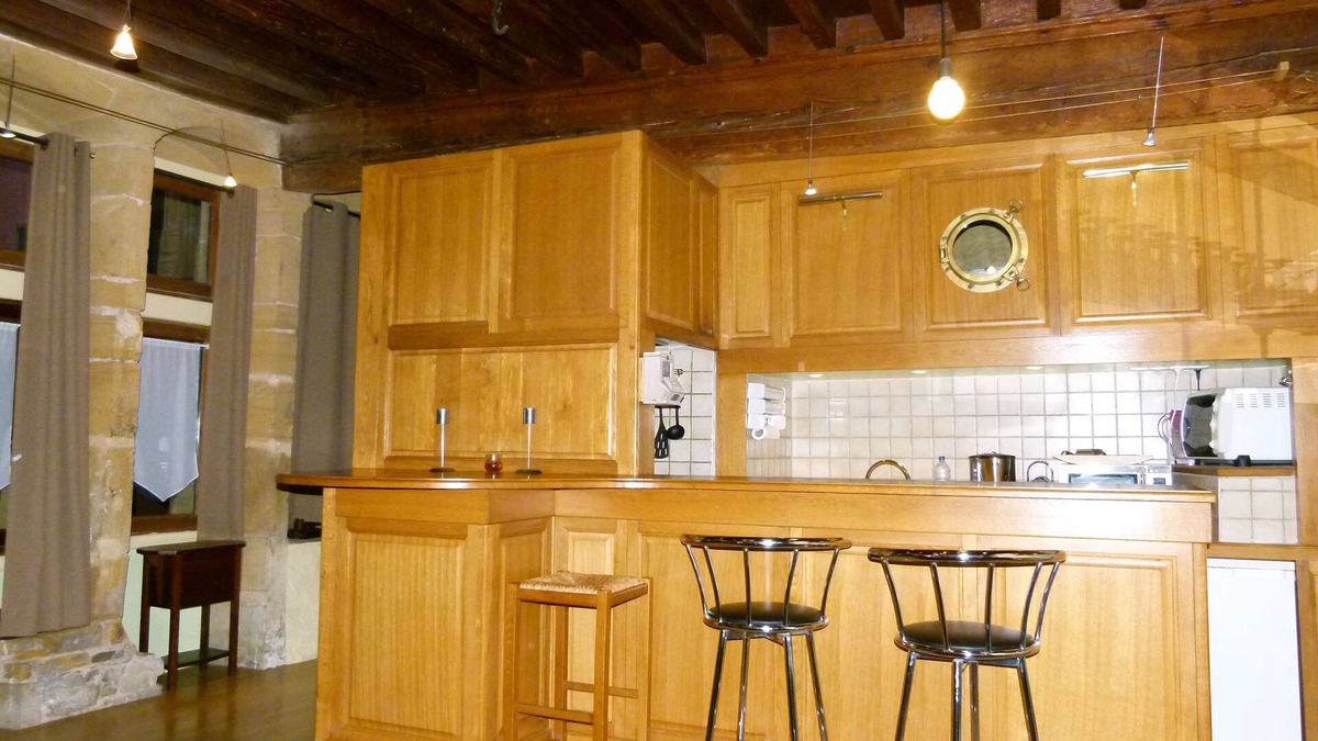 Old Lyon Apartment | Old Lyon Cour Renaissance luxury apartment