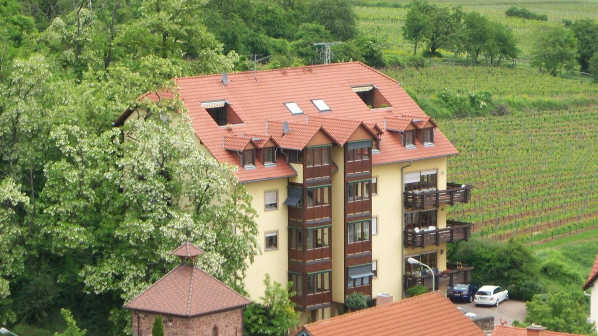 Neuleiningen Apartment | Old malting Neuleiningen - 3 bed apartment