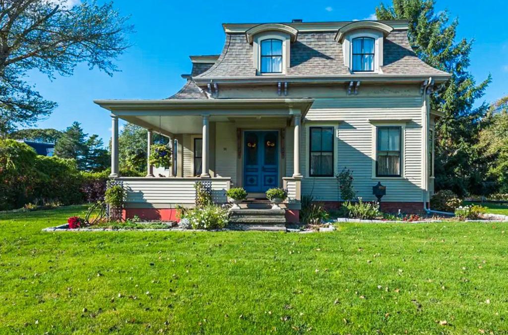 West Dennis House | Old Mansard