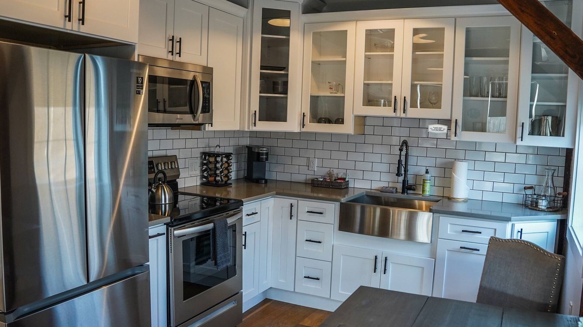 Hatfield Bed & Breakfast | Old Mill Inn