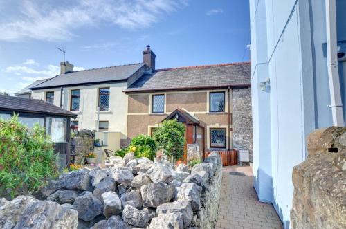 Newton House | Old Newton Cottage