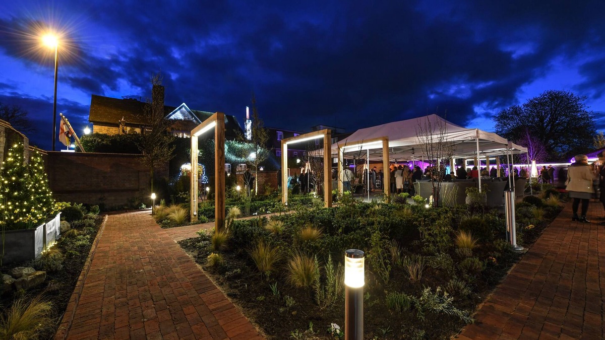 Dunstable Hotel | Old Palace Lodge Hotel
