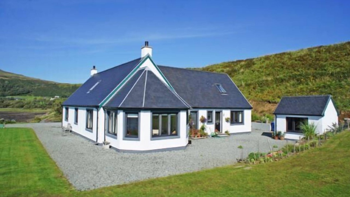 Uig Bed & Breakfast | Old Pier Cottage B&B