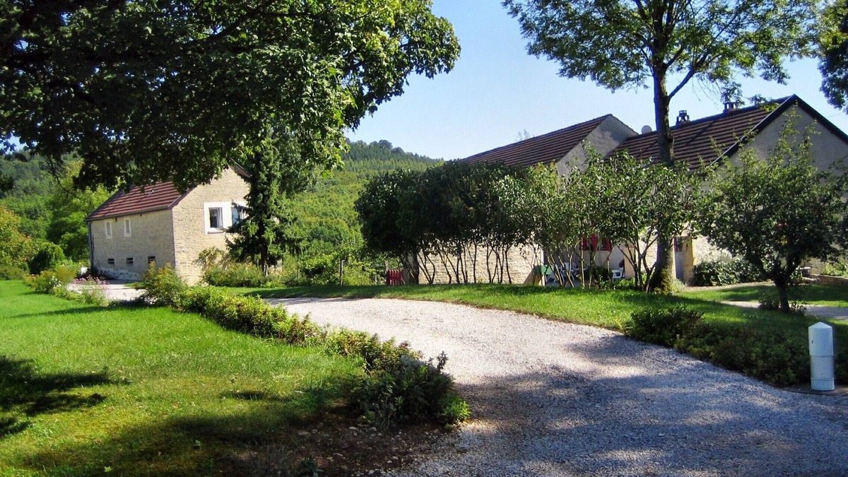 Lantenay Cottage | Old renovated farmhouse, 20 min from Dijon, 1243 miles from the Vineyard coasts