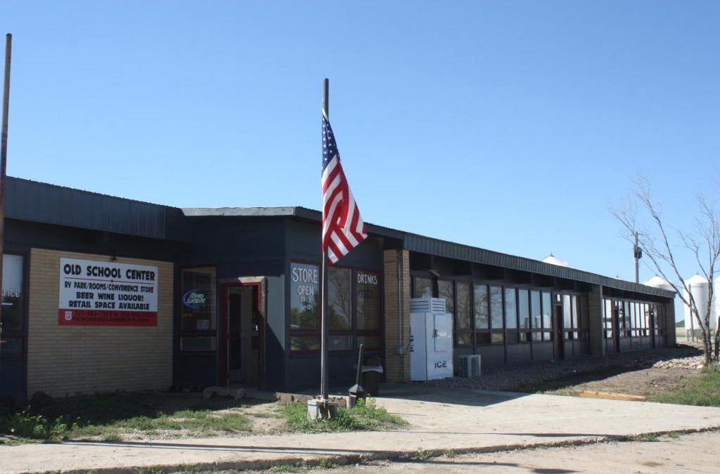 Fortuna Hotel | Old School Motel RV