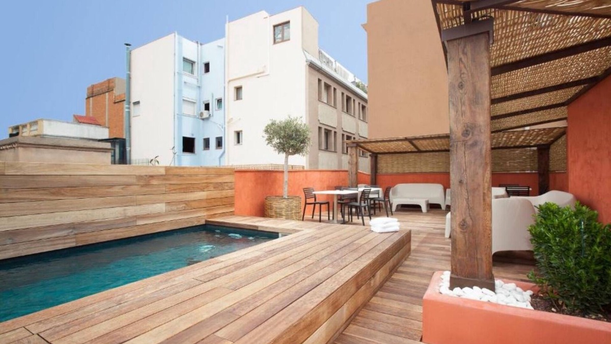 El Raval Apartment | Old Town building with rooftop terrace and pool! Unbeatable Location!