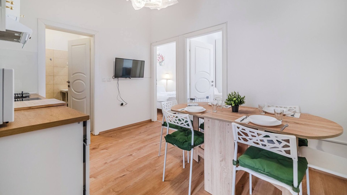 Osijek Apartment | Old Town Heritage Suite 1, Osijek, Croatia