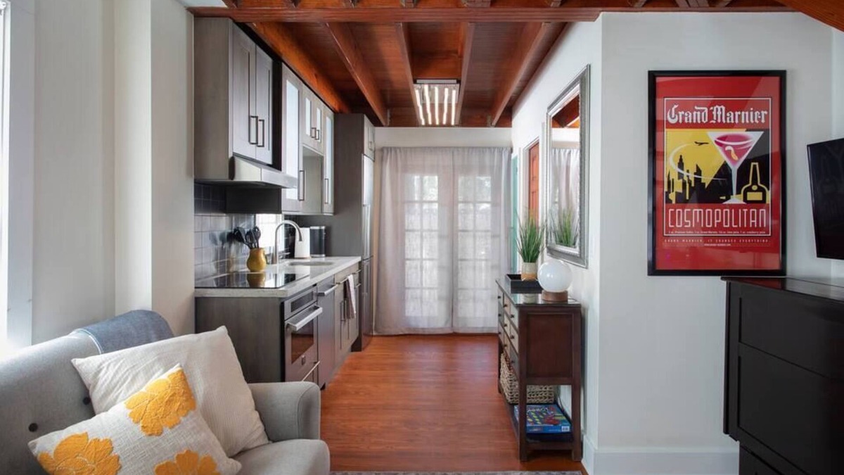 Old Town Cottage | Old Town home a short walk to Duval/Couples Oasis