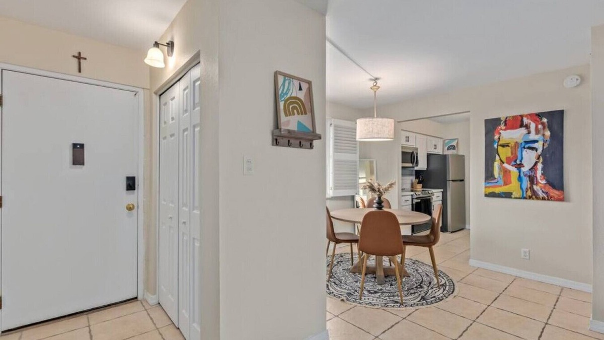 South Scottsdale Apartment | Old Town Maya Condo w/Pool & Spa