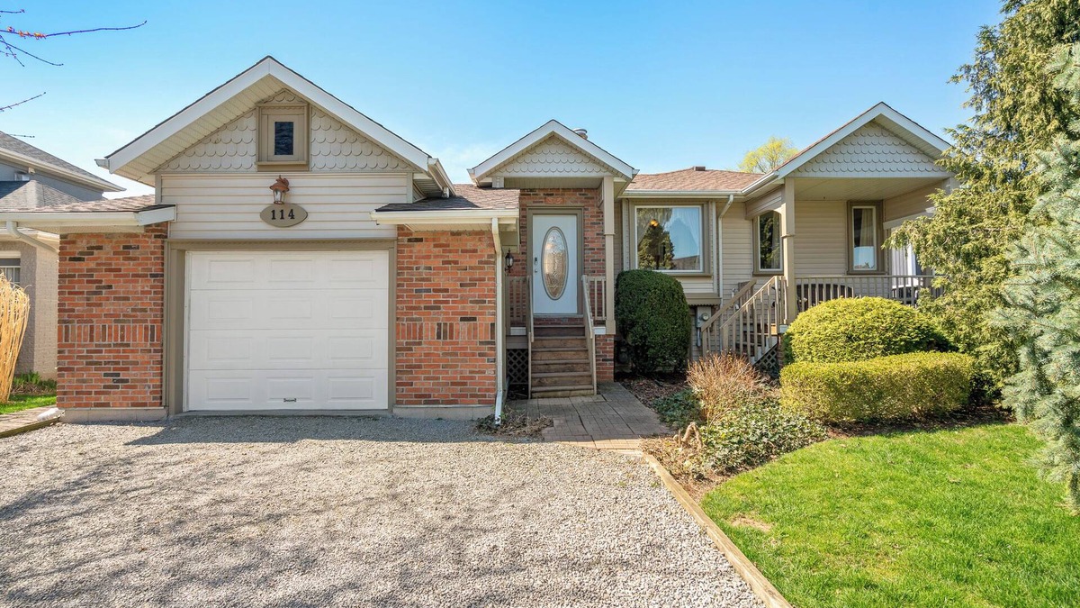 Niagara-on-the-Lake House | Old Town NOTL Cottage up to 8 guests, min to Wineries & Shaw Theatres