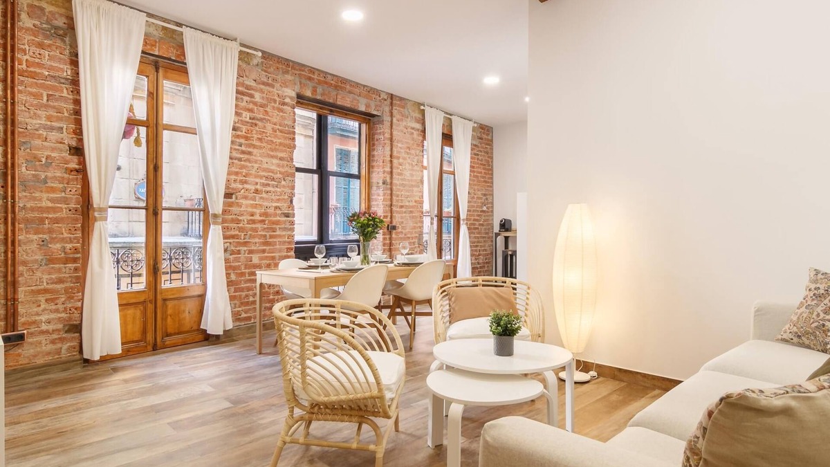 Bilbao Old Town Apartment | Old Town: next to Plaza Nueva and Unamuno