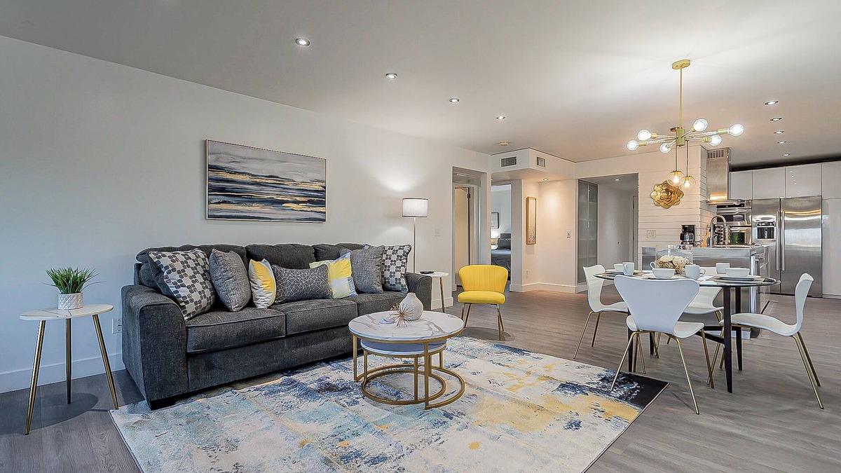 Entertainment District Condo | Old Town Scottsdale Condo 2BD/2BA Pool Access!