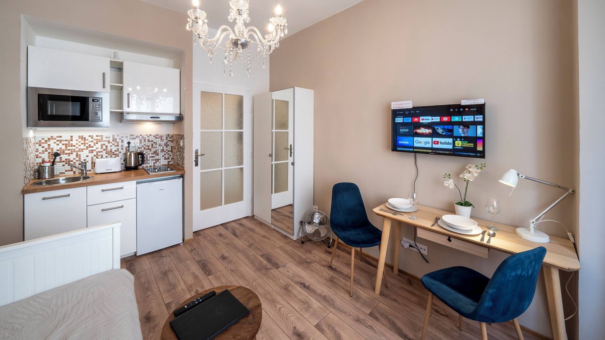 Mala Strana Apartment | OLD TOWN - STUDIO PETRIN TOWER