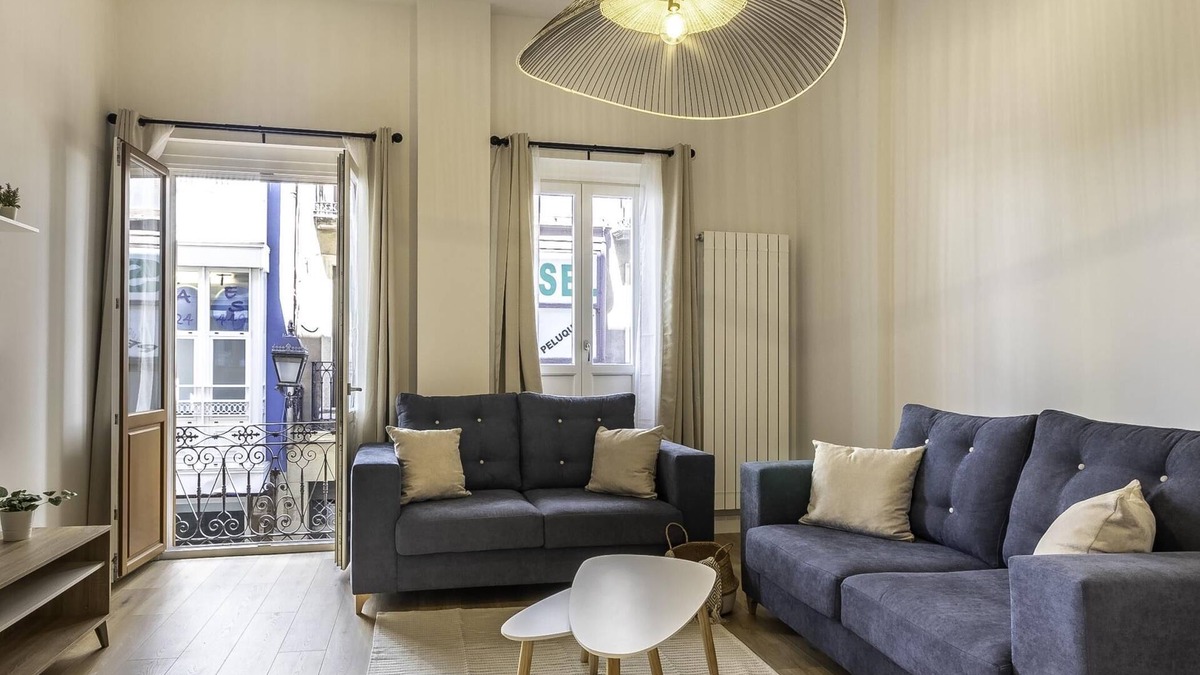 Bilbao Old Town Apartment | Old Town: The Heart of the Seven Streets