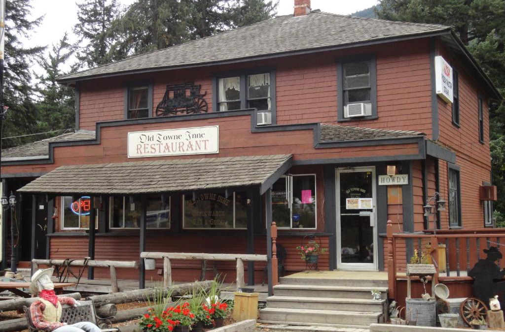 Boston Bar Hotel | Old Towne Inne Chuckwagon Bar & Grill