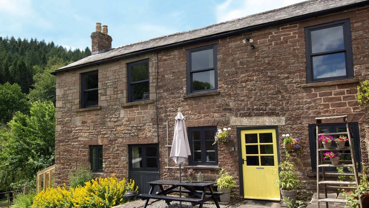 Blakeney Cottage | Old Tump House - Cottage With Views Of Forest Of Dean