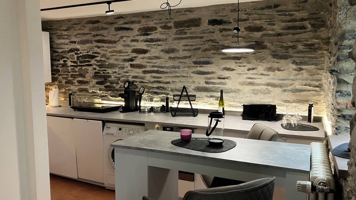 Kasel House | Old winegrower's house
