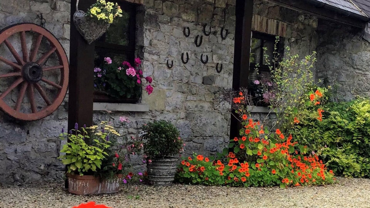 Pallaskenry Cottage | Old World Charm Country Cottage Near Adare