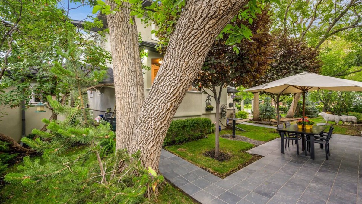 Mission District Condo | Old-World Charm Meets Contemporary Furnishings: Inner-City Calgary Condo