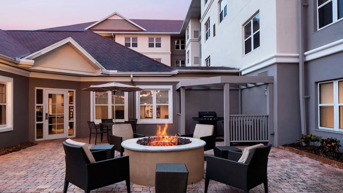 Oldsmar House | Oldsmar Cozy Stay: Suites w/Kitchen, Pool & Free Breakfast | 3 Units